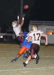 LCHS Bulldogs dominate Vernon 35-14