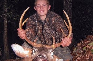 Duncan Hosford kills his 1st buck